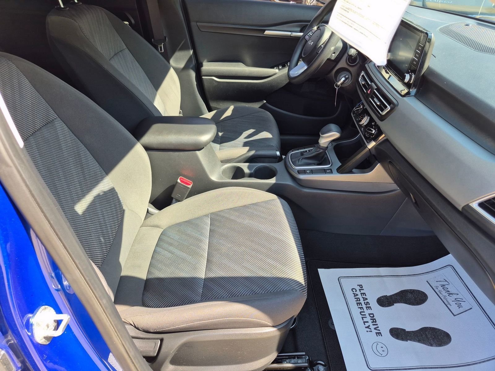 Used 2023 Neptune Blue Kia LX image 33