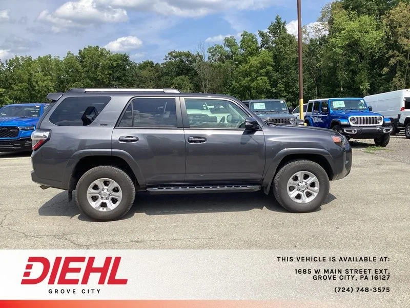 Used 2022 Gray Toyota SR5 Premium image 8