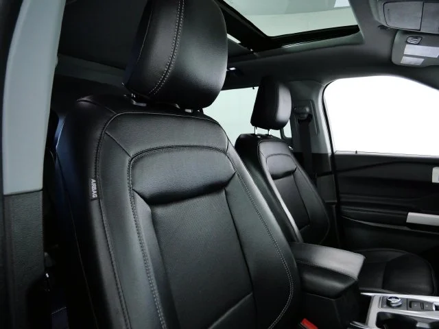 Certified Used 2023 Green Ford Limited image 12