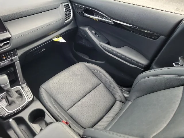 2024 Kia Seltos EX - Photo 9