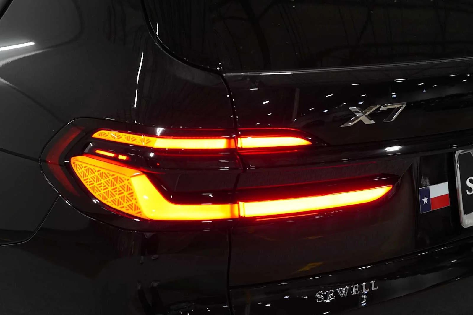 New 2027 Black Sapphire Metallic BMW xDrive40i image 8