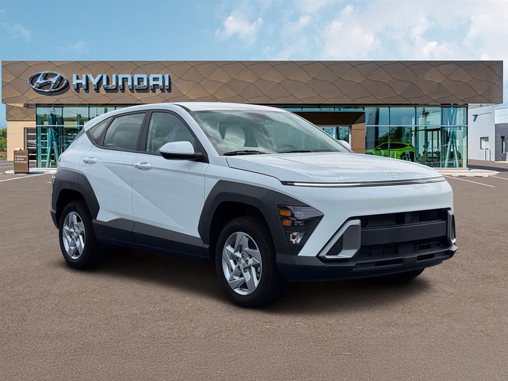 New 2027 White Hyundai SE image 11