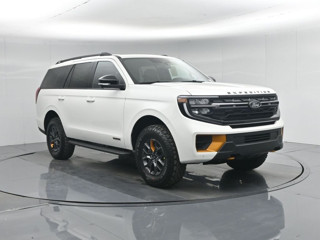 New 2026 Star White Metallic Tri-Coat Ford Tremor image 60