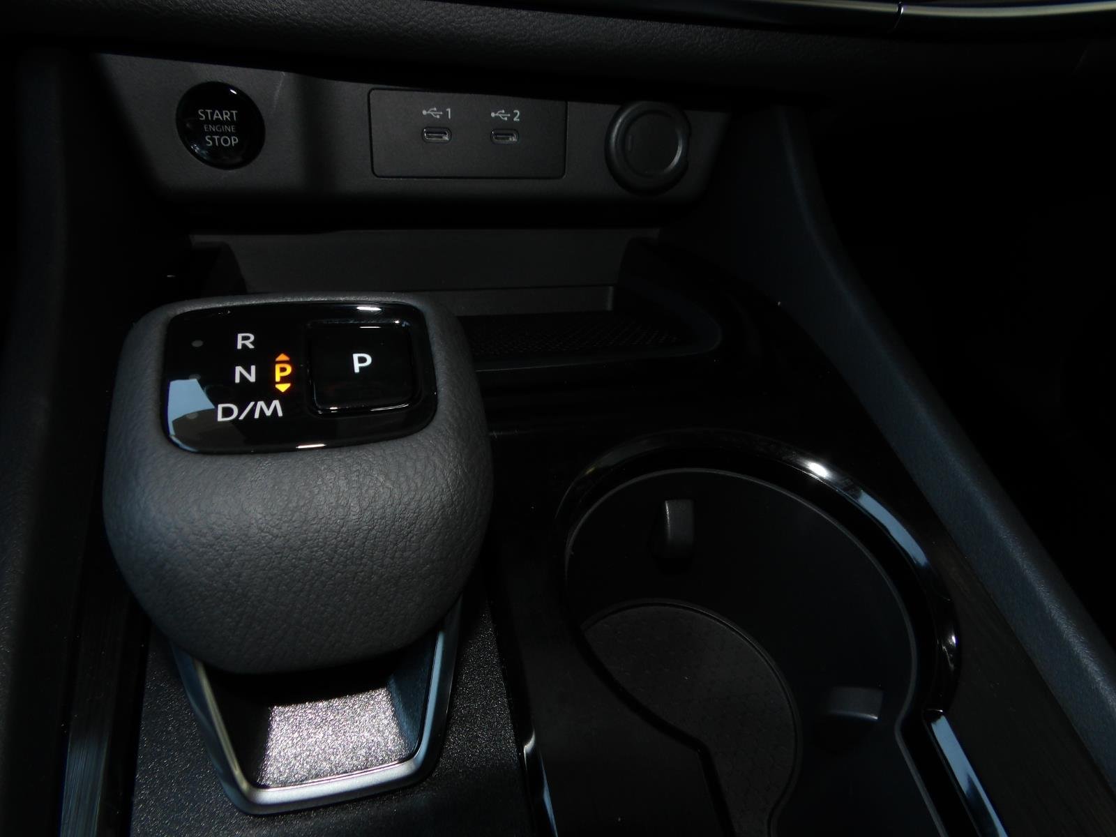 New 2026 Everest White Pearl TriCoat Nissan Dark Armor™ image 24