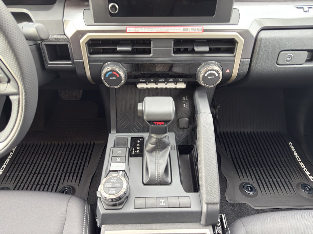 2025 Toyota Tacoma TRD Off Road - Photo 9