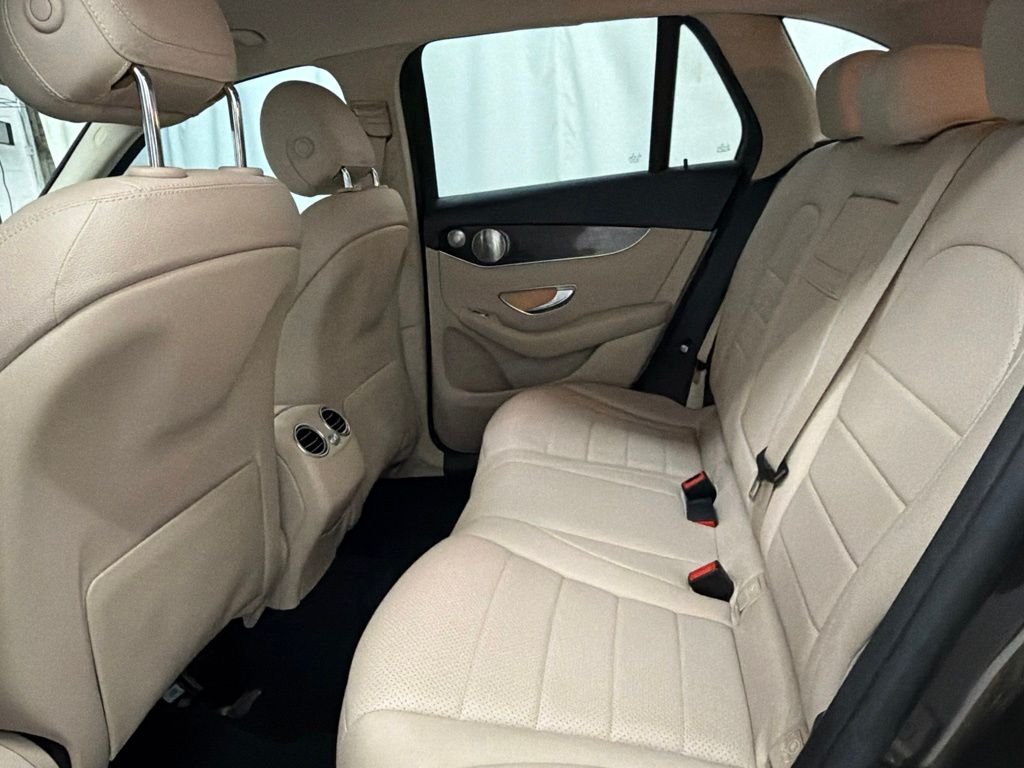 Used 2017 Brown Mercedes-Benz GLC 300 image 21