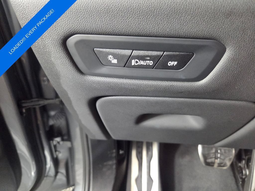 Certified Used 2024 Skyscraper Grey Metallic BMW M60i image 18