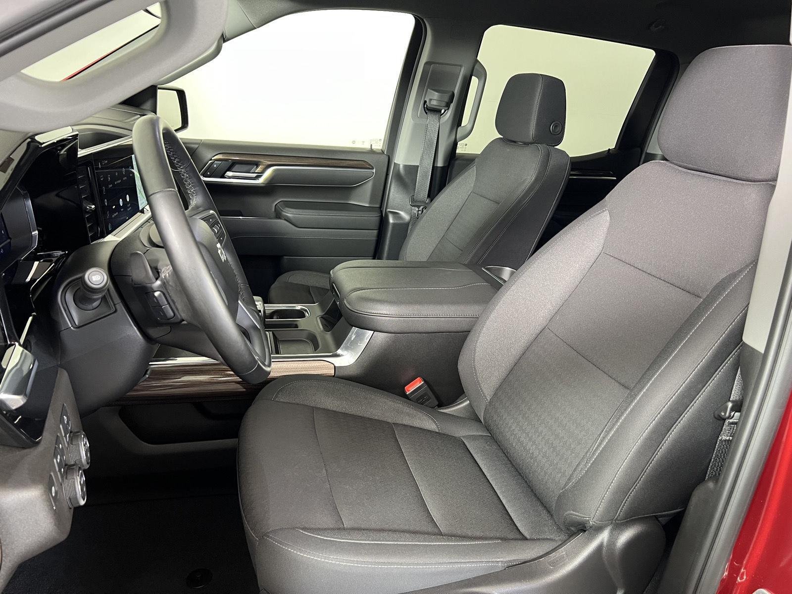 Used 2025 Radiant Red Tintcoat Chevrolet RST image 4