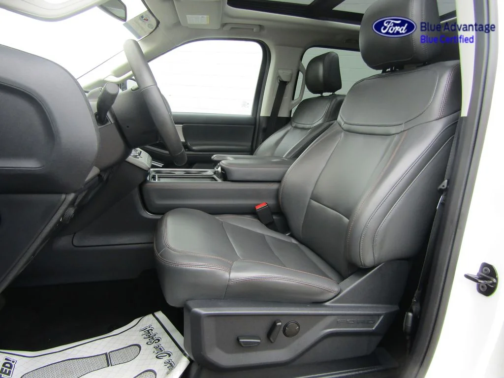 Certified Used 2025 Star White Ford Active image 3