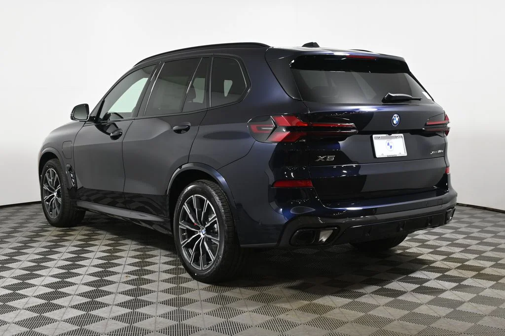 Used 2026 Black BMW xDrive50e image 5