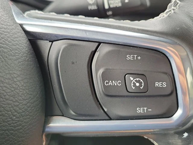 Used 2022 Gray Jeep Overland image 24