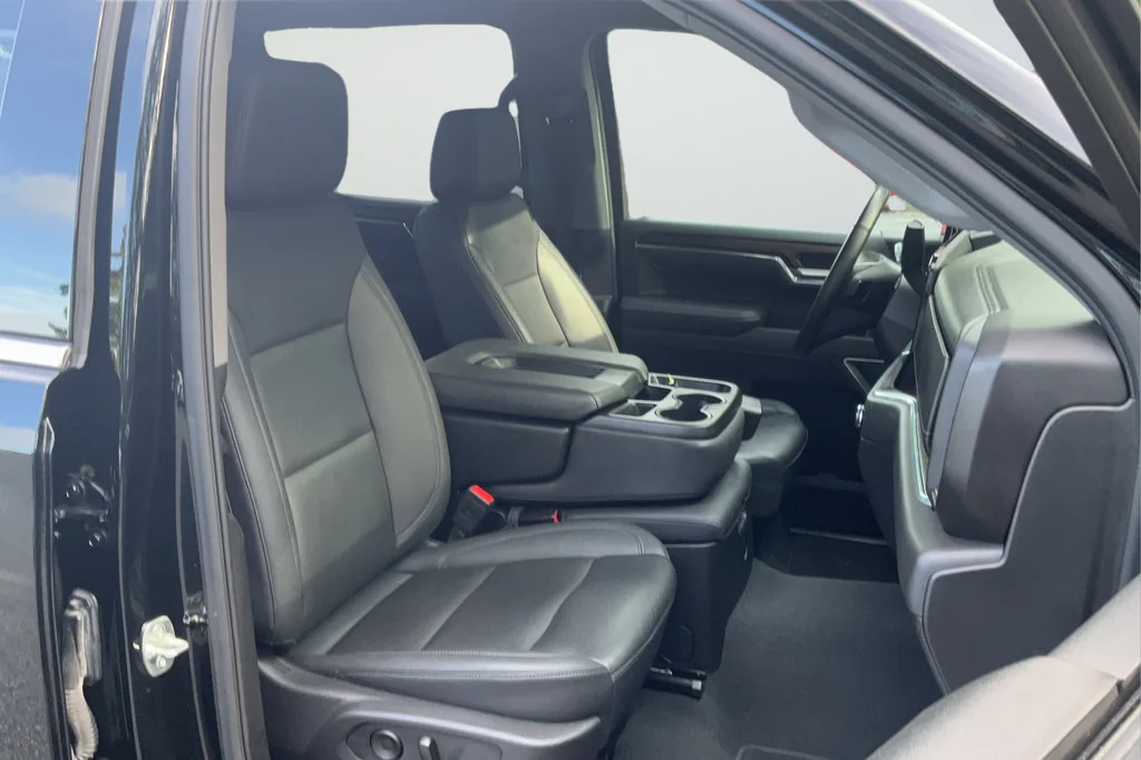 2025 GMC Sierra 1500 SLT - Photo 20