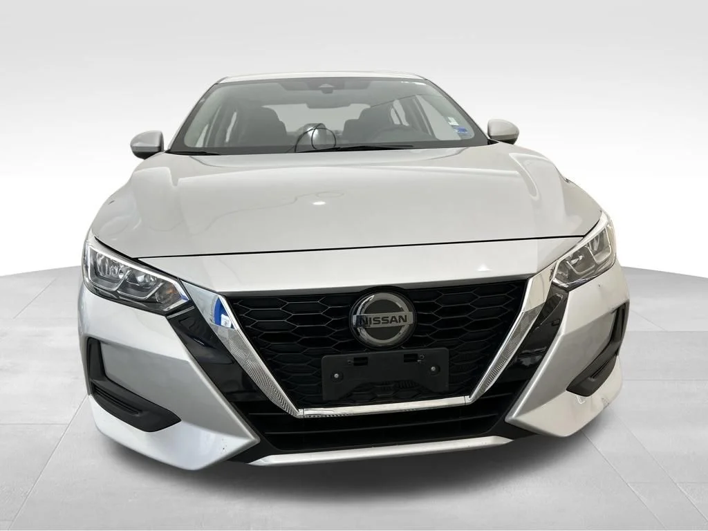 Used 2023 Silver Nissan S image 8