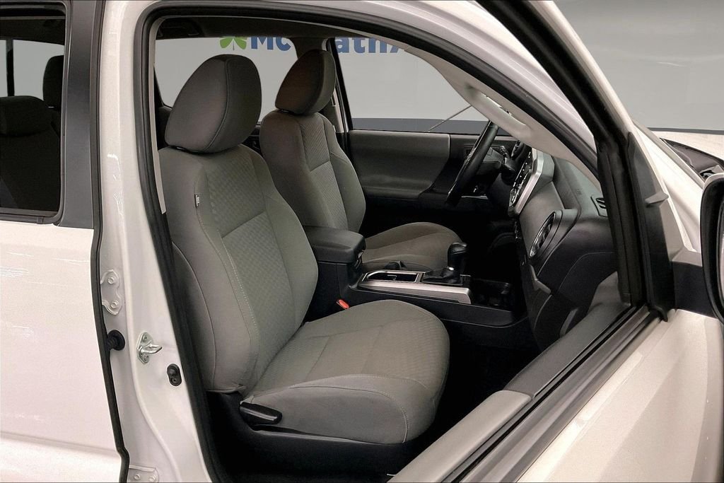 Used 2023 White Toyota SR5 image 10