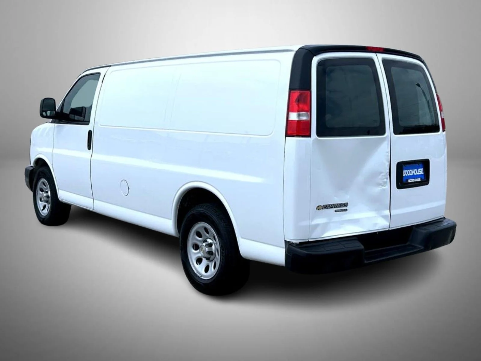 Used 2014 White Chevrolet Work Van image 7