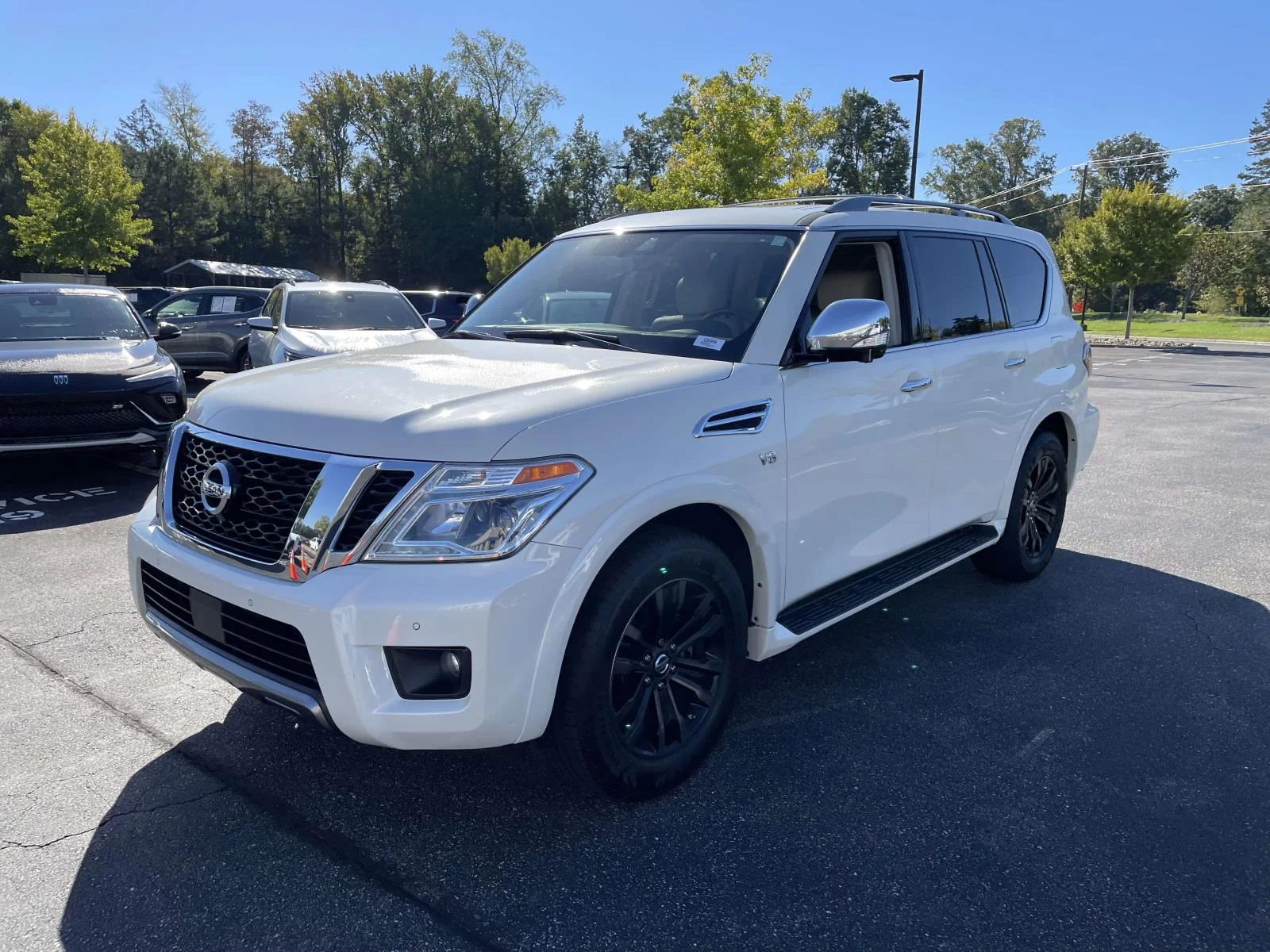 Used 2020 White Nissan Platinum 4WD image 3