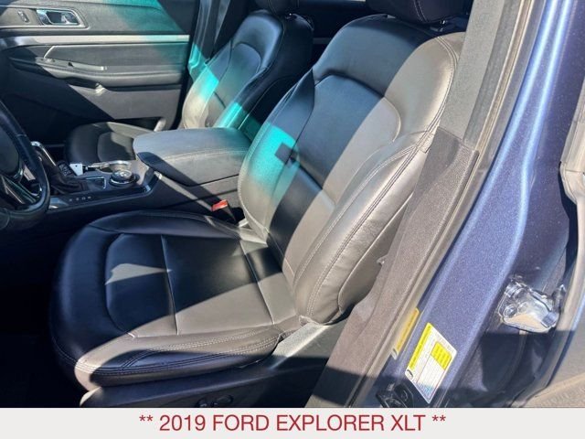 Used 2019 Blue Ford XLT image 11