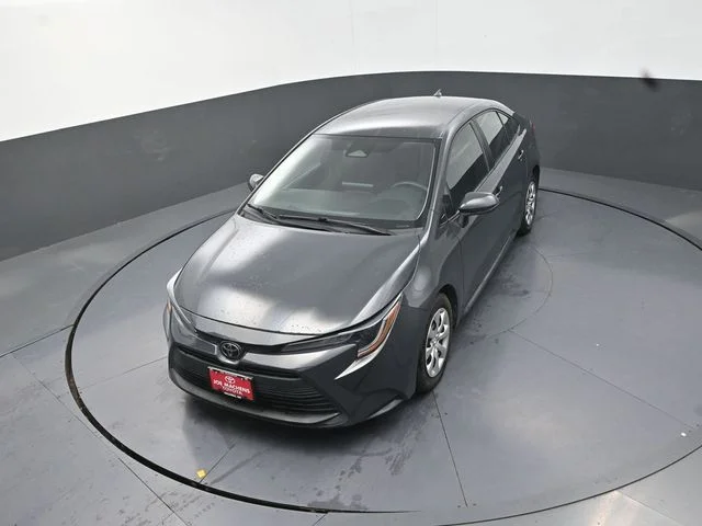 Used 2024  Toyota LE image 25