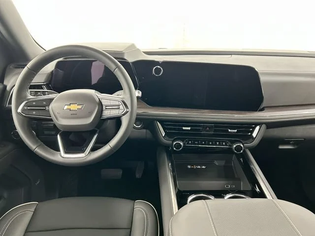 New 2026 Polar White Tricoat Chevrolet Premier image 22