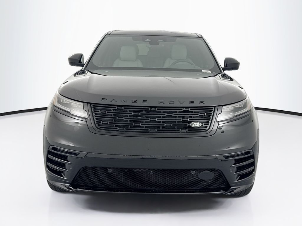 New 2026 Santorini Black Land Rover Belgravia Edition image 2