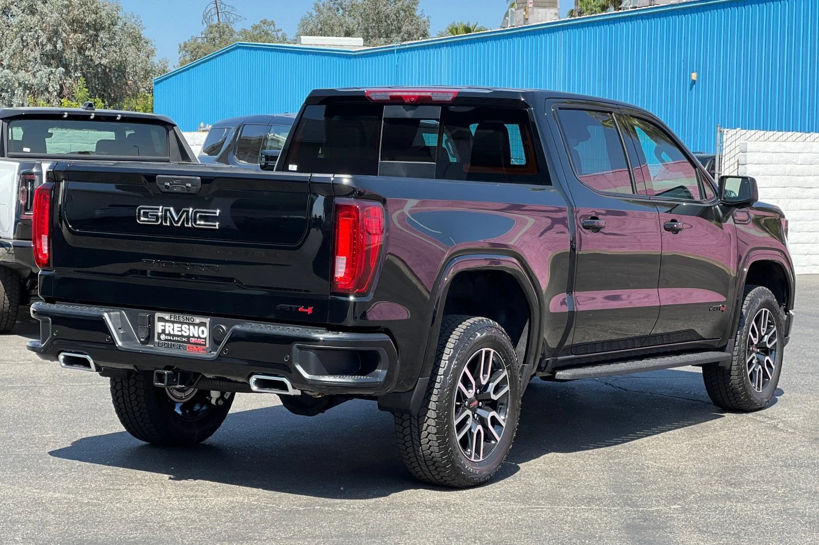 New 2026 Onyx Black GMC AT4 image 4