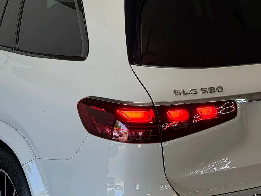 Used 2024 MANUFAKTUR Diamond White Bright Mercedes-Benz GLS 580 image 9