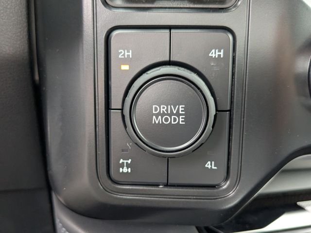 New 2025 Glacier Gray Metallic Tri-Coat Ford F-350® Platinum® image 28