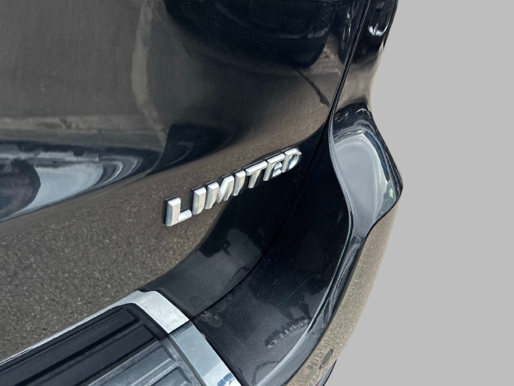 Used 2014 Black Jeep Limited image 12