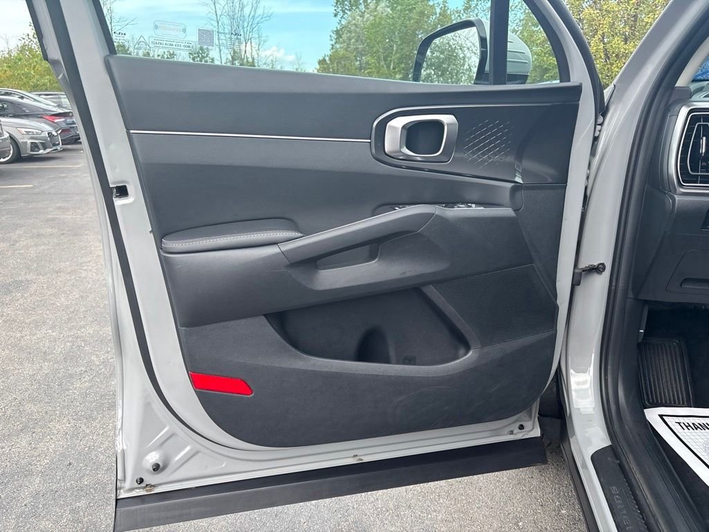 New 2025 Gray Kia S image 16