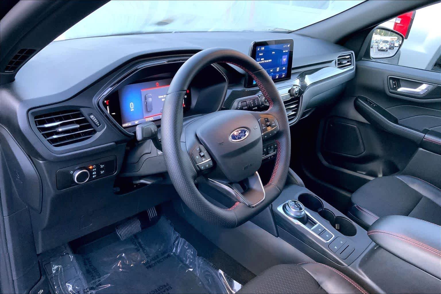Used 2025 Agate Black Ford ST-Line image 17