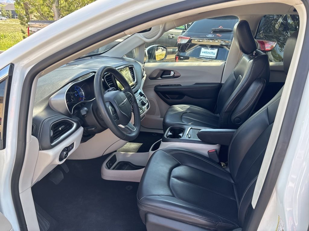 2023 Chrysler Pacifica Hybrid