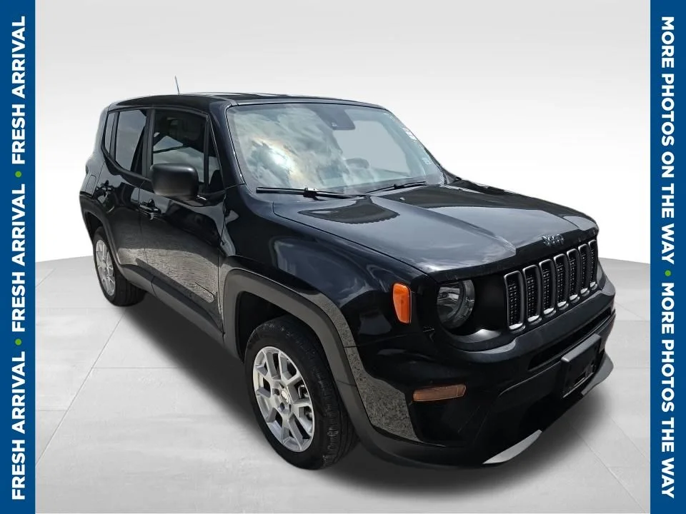 2023 Jeep Renegade Latitude 4x4's photo