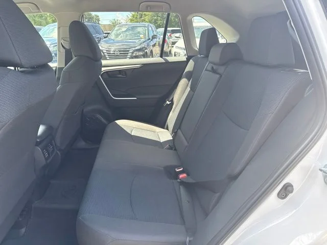 Used 2025 White Toyota LE image 18