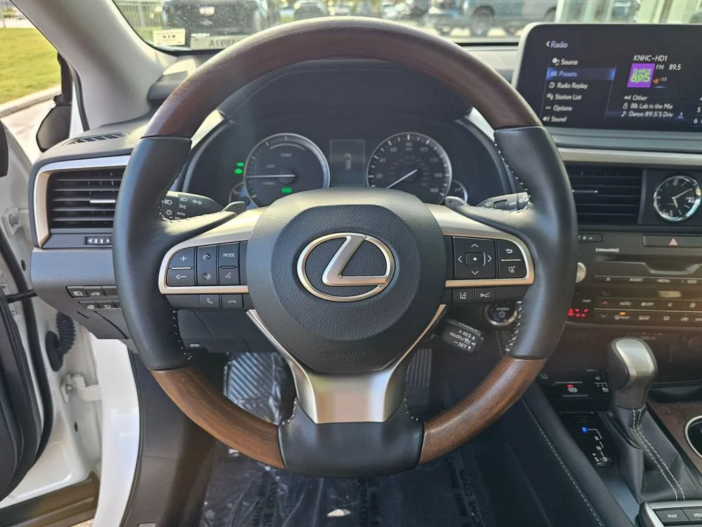 Used 2022  Lexus RX 450hL image 27
