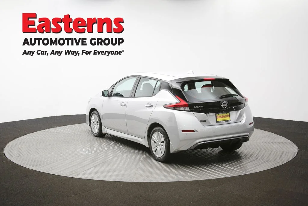 Used 2023 Silver Nissan S image 60