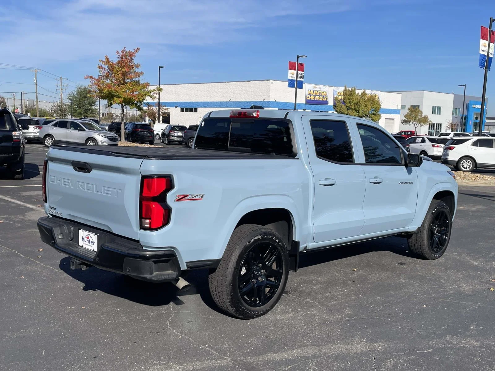 Certified Used 2025 Snowdrift Metallic Chevrolet Z71 image 6