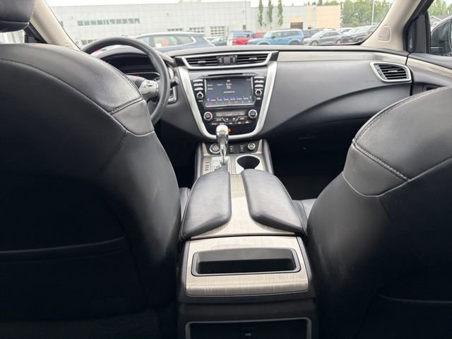 Used 2015 Orange Nissan SL image 16
