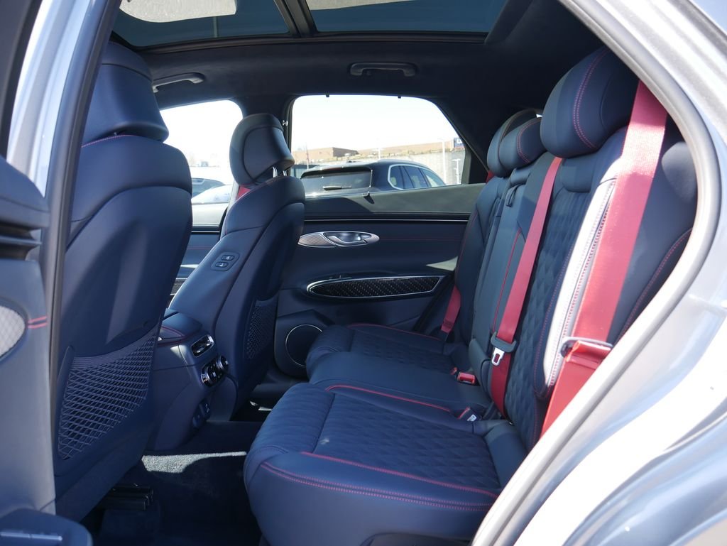 Used 2025 Silver Genesis 3.5T Sport image 16