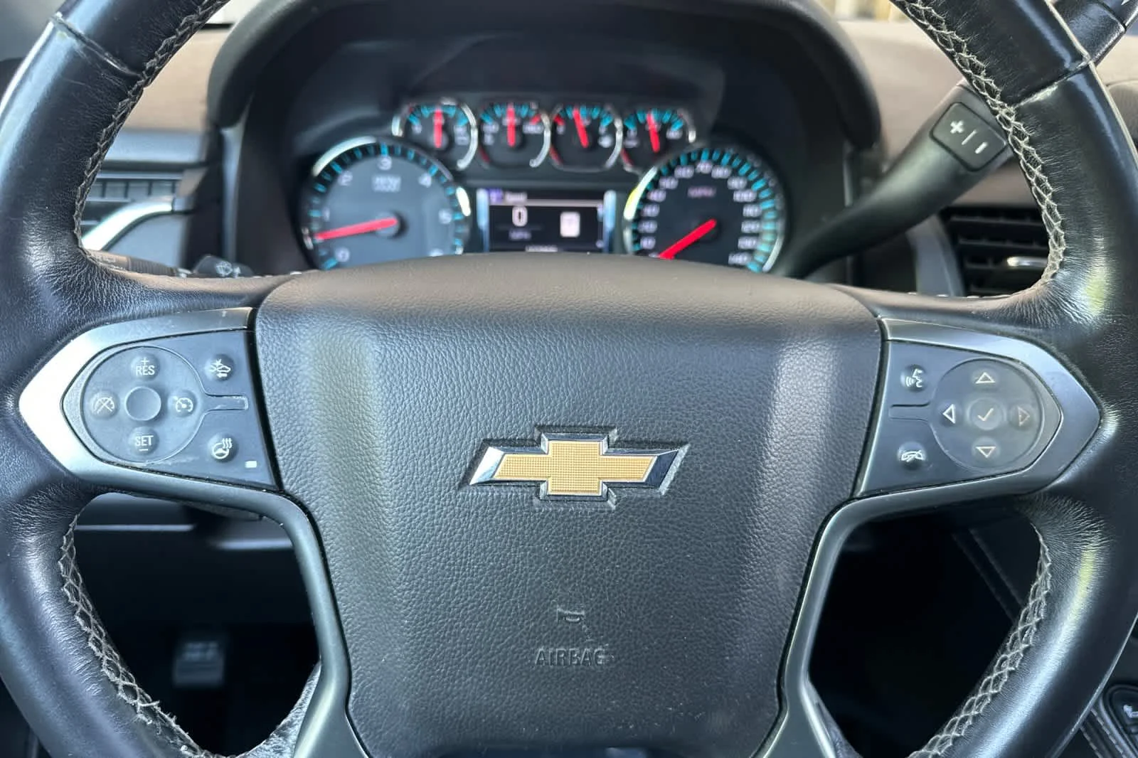 2019 Chevrolet Suburban Premier - Photo 27