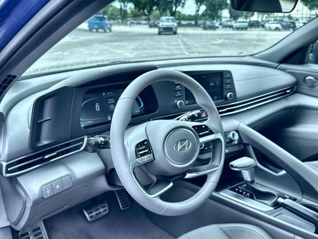 2026 Hyundai Elantra SEL Sport - Photo 13