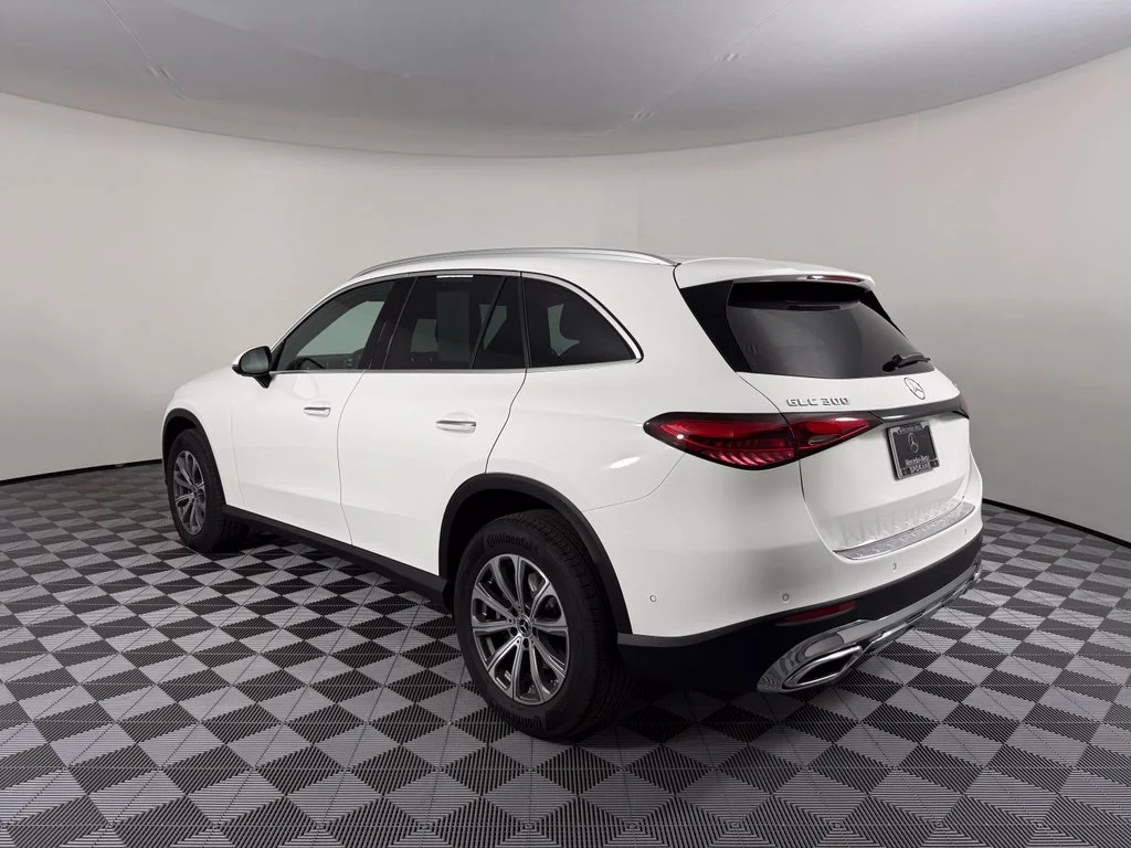 Certified Used 2026 White Mercedes-Benz GLC 300 image 5