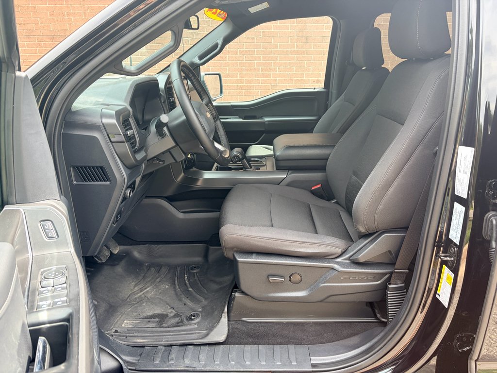 Used 2024 Agate Black Metallic Ford XLT image 12