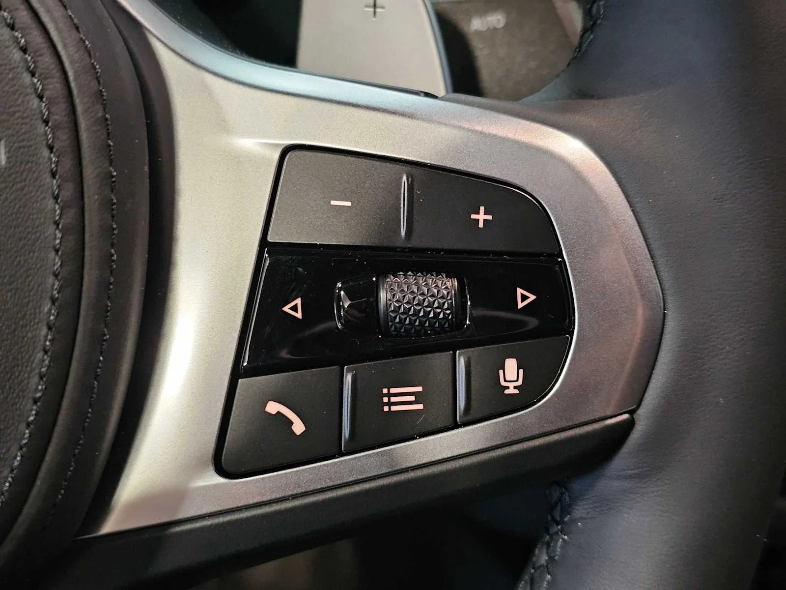 New 2026 Black Sapphire Metallic BMW sDrive30i image 17