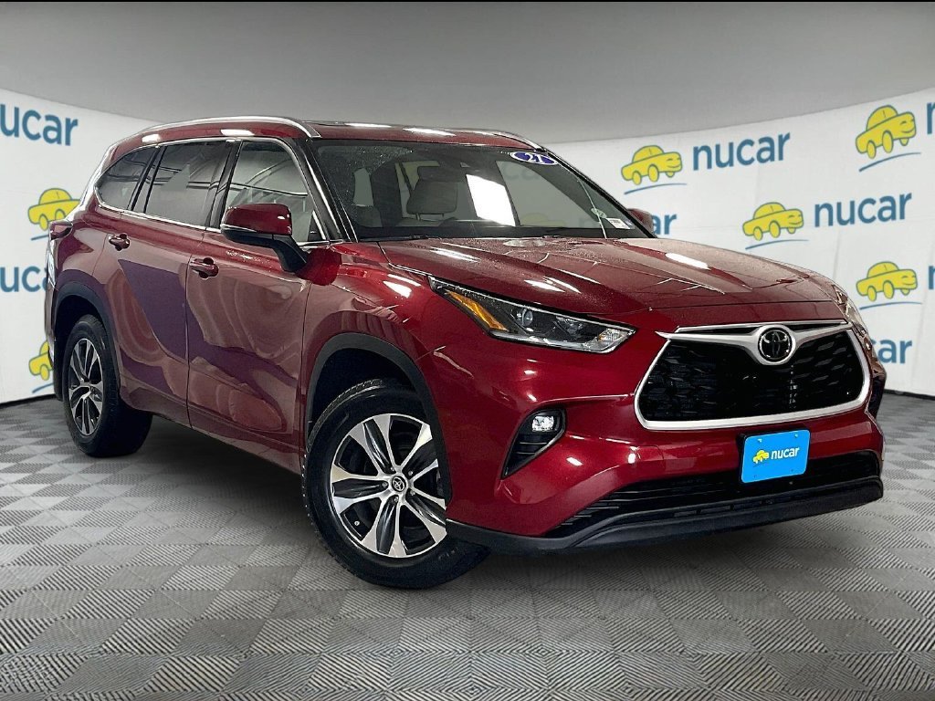 Used 2021 Pearl Toyota XLE image 1