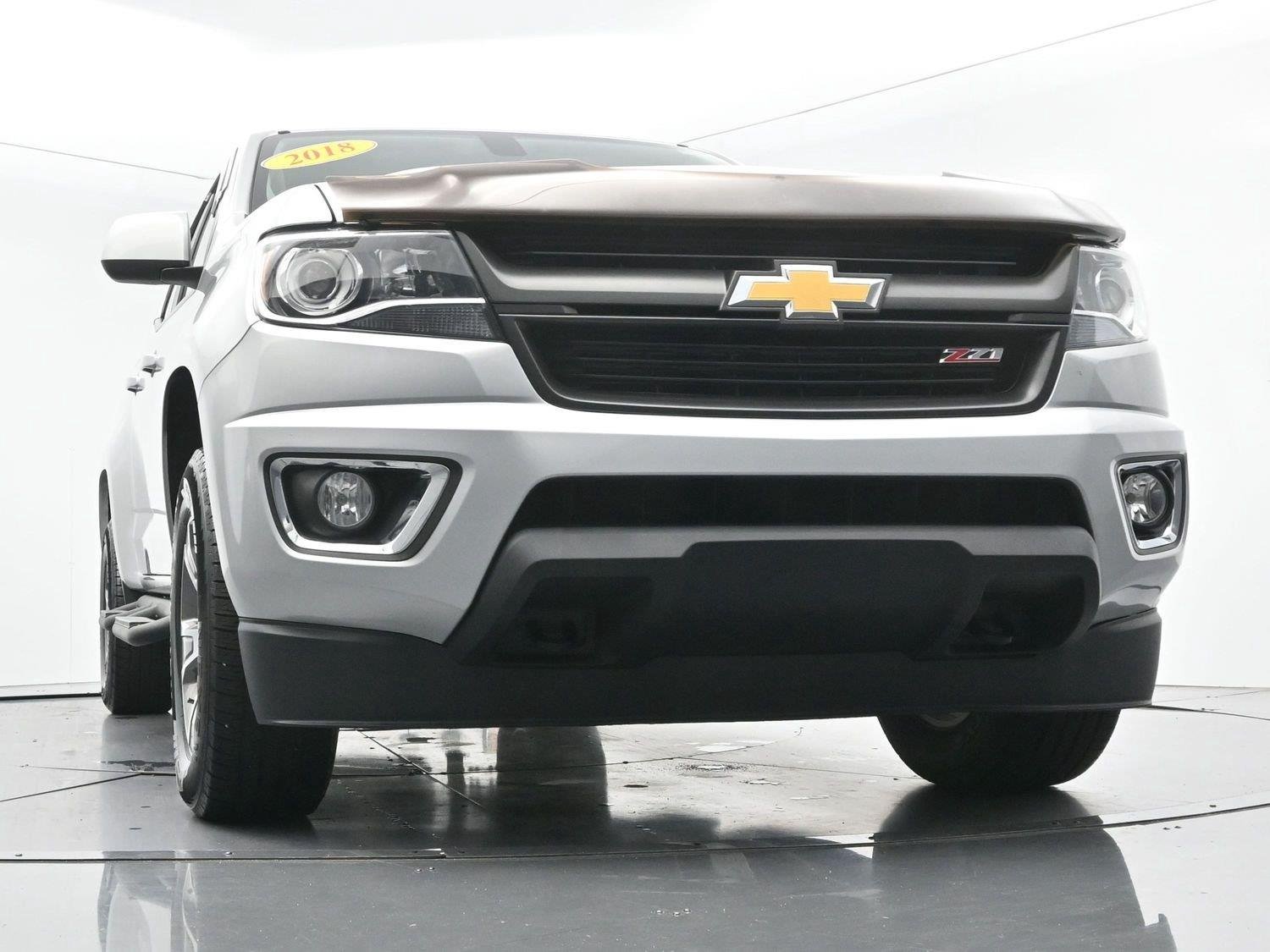 Used 2018 SILVER ICE METALLIC Chevrolet 4WD Z71 image 48