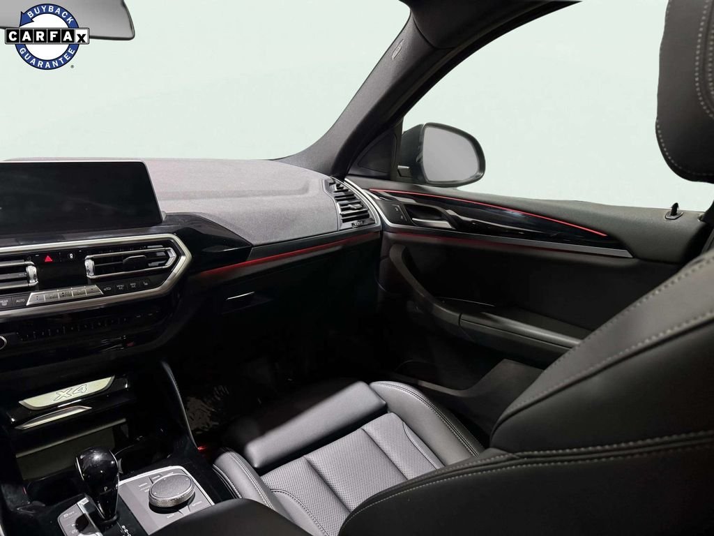 Used 2022  BMW xDrive30i image 11