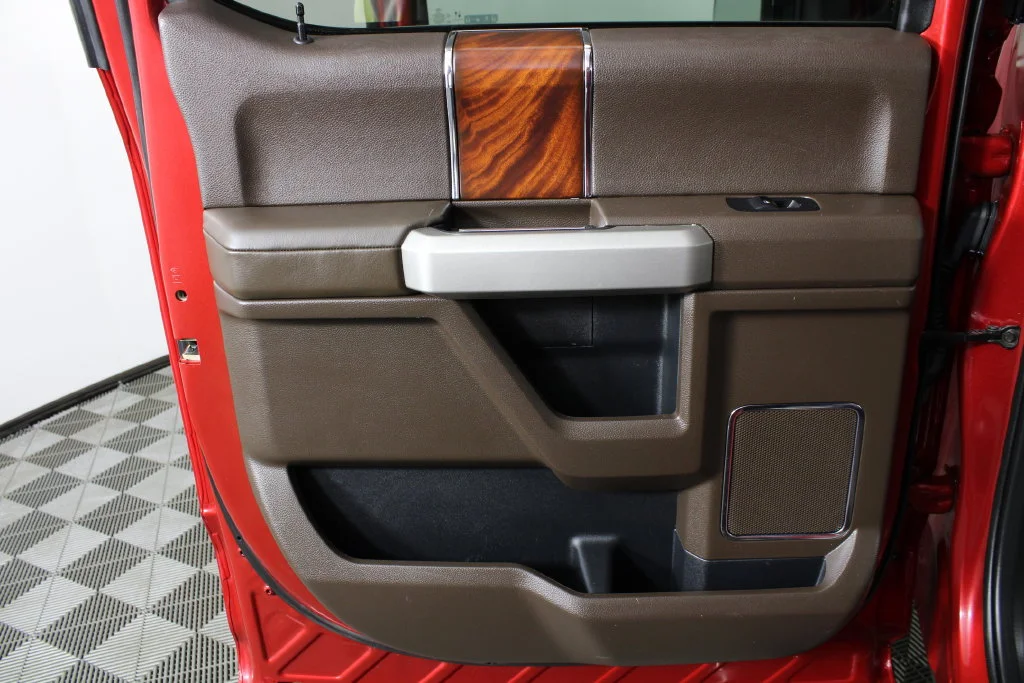 Used 2020 Red Ford King Ranch image 11