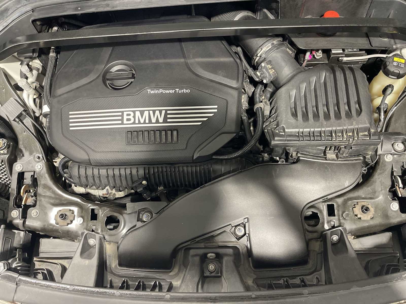 Used 2020 Alpine White BMW xDrive28i image 9