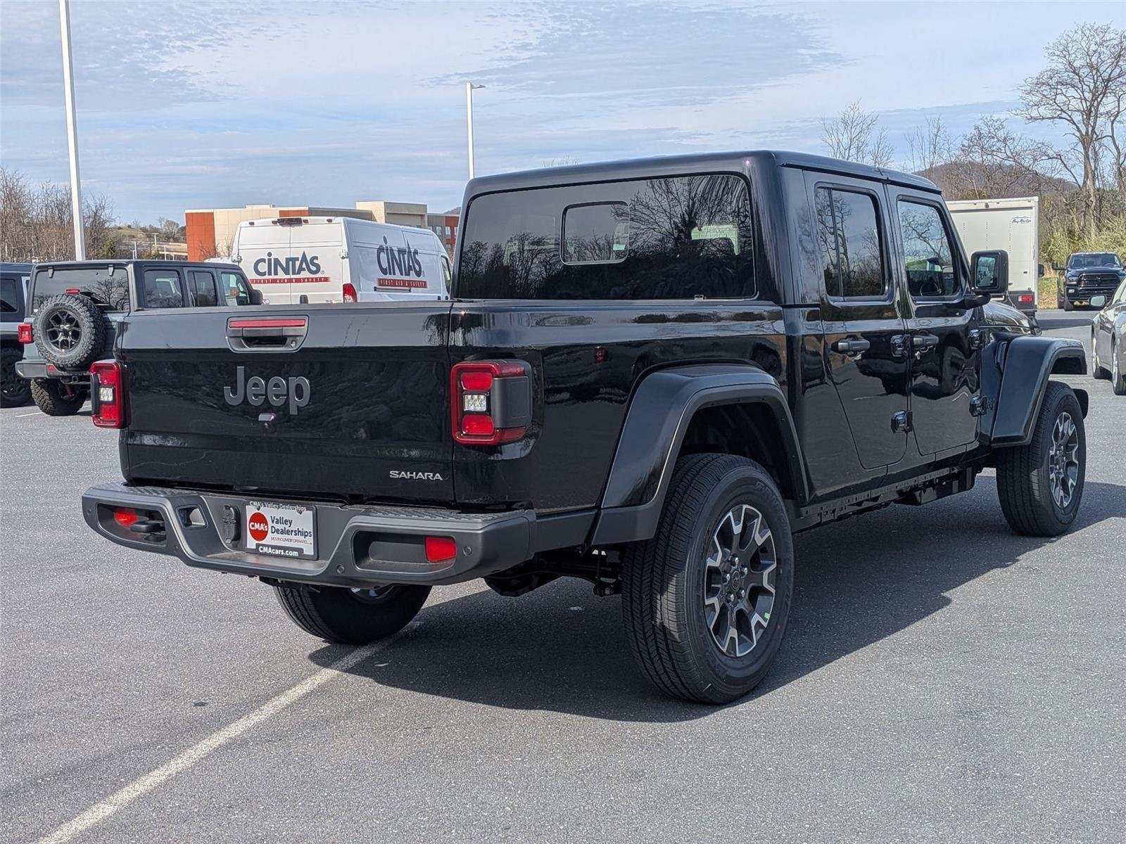 New 2026 Black Clear-Coat Exterior Paint Jeep Sahara image 5
