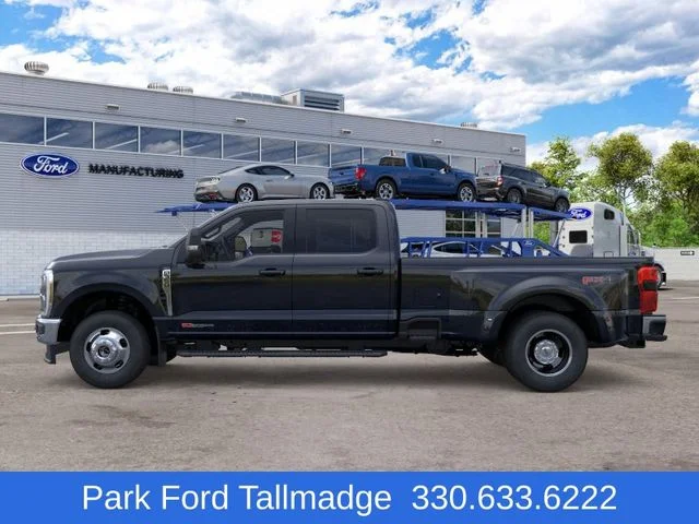 New 2026 Agate Black Metallic Ford Lariat image 3